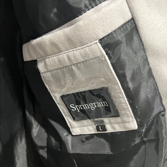 Gray Coat - Picture 2 of 4